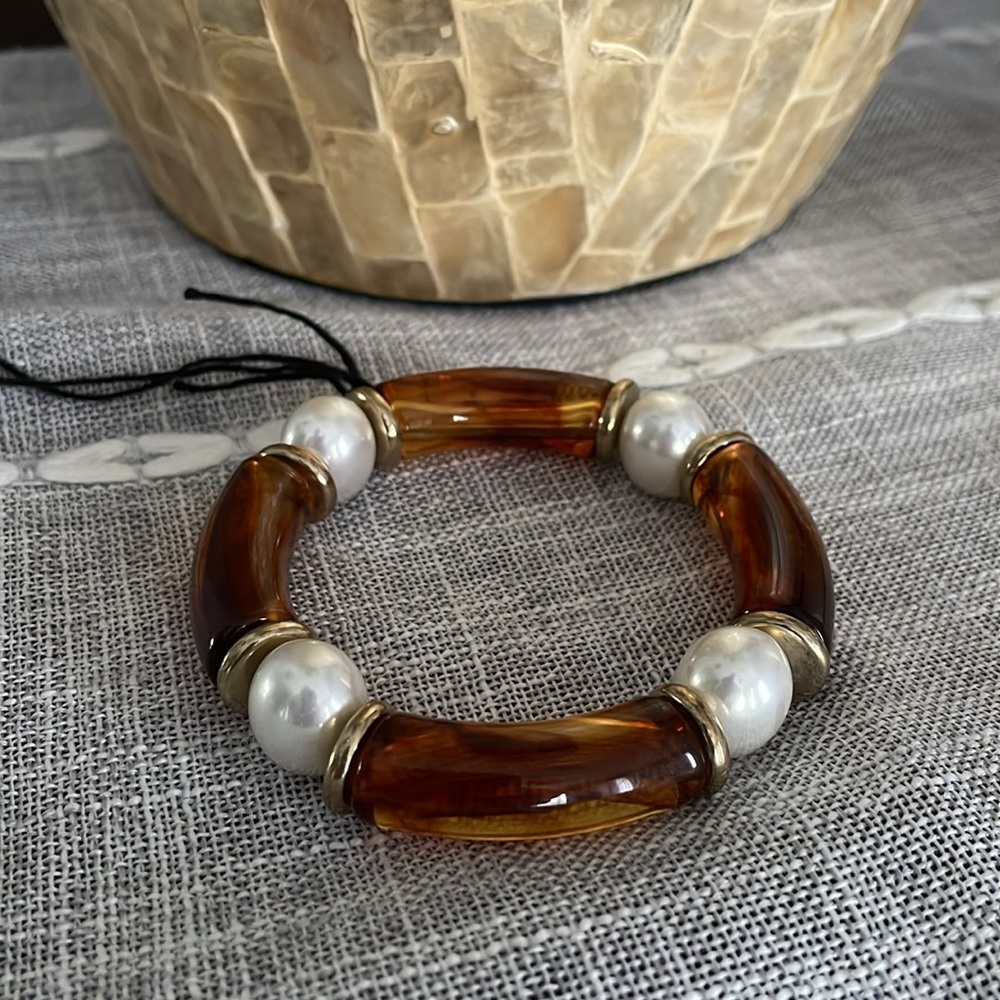 Amber Pearl and Silver Stretch Bracelet
